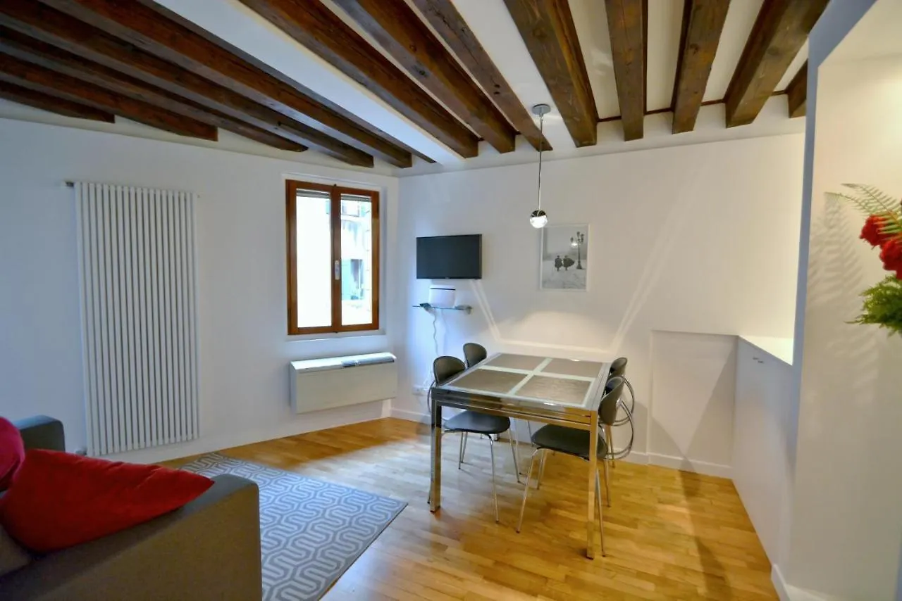Ve.N.I.Ce Cera Ca'Amata Apartment Venice Italy